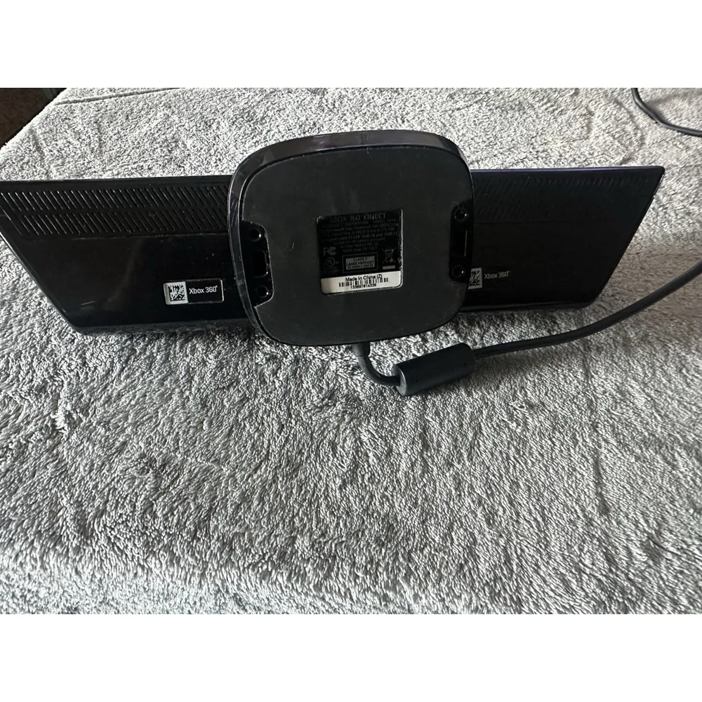 Official Microsoft Xbox 360 Kinect Motion Sensor Bar! ~ Works Great! Fast Ship!